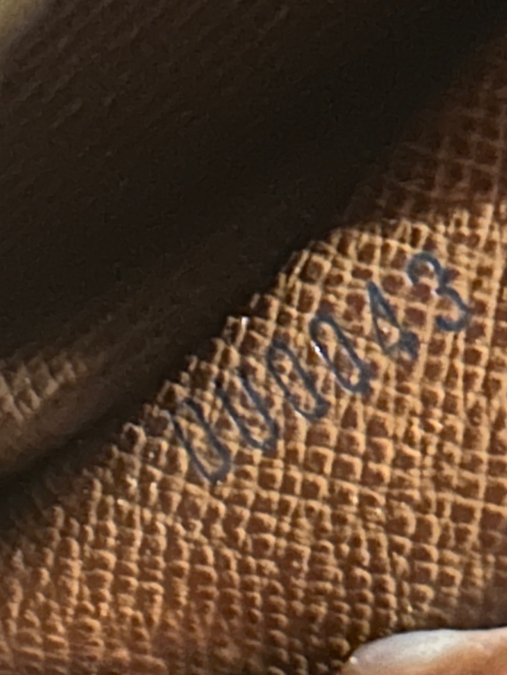 WHAAAAT? RARE NEAR PRISTINE Louis Vuitton Papillon 19 ๐ฆ - Picture 3 of 16